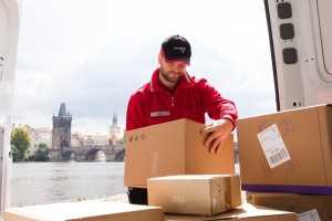 Four Contemporary Ways For Courier Driver To Find Works